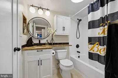 2111 Wisconsin Avenue NW #118, Washington, DC 20007 - Photo 17