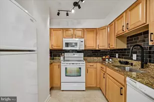 2111 Wisconsin Ave NW, Washington, DC 20007 - Photo 11