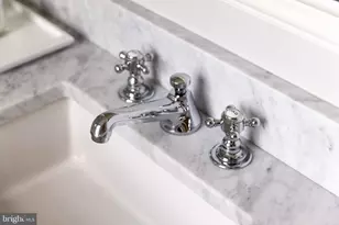 2101 Foxhall Rd NW, Washington, DC 20007 - Photo 37