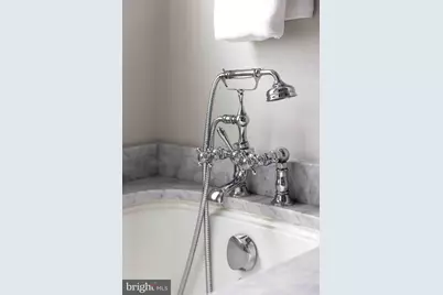 2101 Foxhall Road NW, Washington, DC 20007 - Photo 29