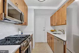 3900 Tunlaw Rd NW, Washington, DC 20007 - Photo 7