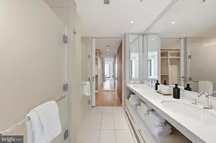 925 H St NW, Washington, DC 20001 - Photo 19