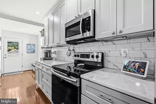 236 Peabody St NW, Washington, DC 20011 - Photo 9