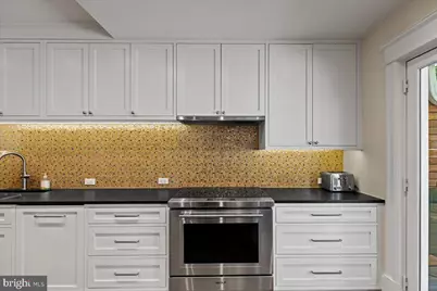2347 Ashmead Place NW, Washington, DC 20009 - Photo 15
