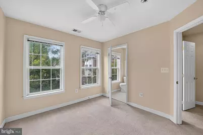 821 Capitol Square Place SW, Washington, DC 20024 - Photo 11