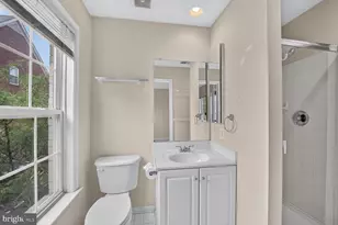 821 Capitol Square Pl SW, Washington, DC 20024 - Photo 9