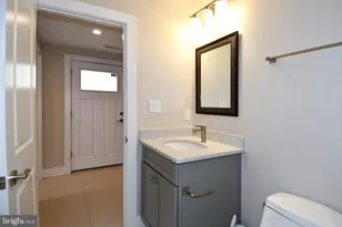 901 Lawrence St NE, Washington, DC 20017 - Photo 13