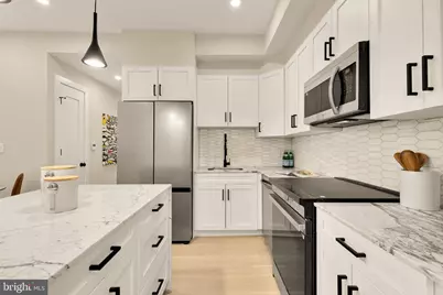 2606 41st Street NW #2, Washington, DC 20007 - Photo 3