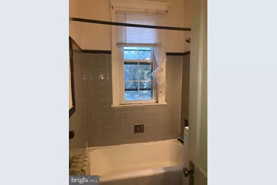414 Seward Square SE #205, Washington, DC 20003 - Photo 7