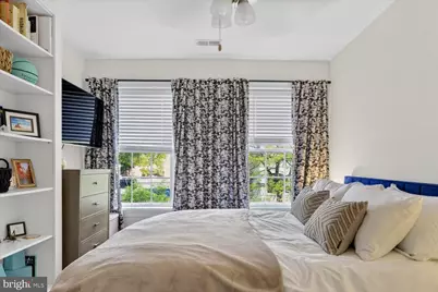 319 C Street SE, Washington, DC 20003 - Photo 37
