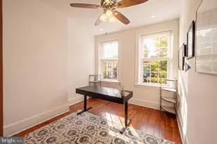 319 C St SE, Washington, DC 20003 - Photo 27
