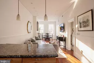 319 C St SE, Washington, DC 20003 - Photo 17