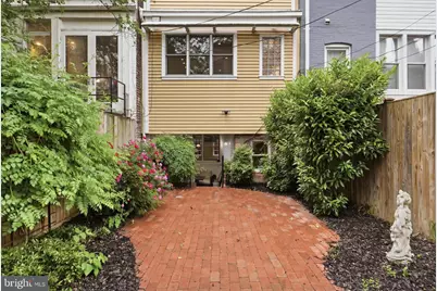 319 C Street SE, Washington, DC 20003 - Photo 51