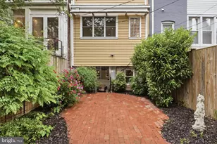 319 C St SE, Washington, DC 20003 - Photo 51