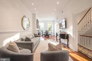 319 C St SE, Washington, DC 20003 - Photo 11