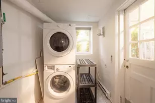 319 C St SE, Washington, DC 20003 - Photo 41