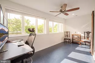 319 C St SE, Washington, DC 20003 - Photo 33