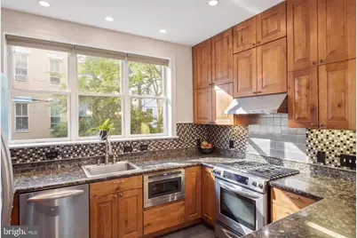 319 C Street SE, Washington, DC 20003 - Photo 15