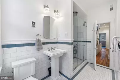 319 C Street SE, Washington, DC 20003 - Photo 31