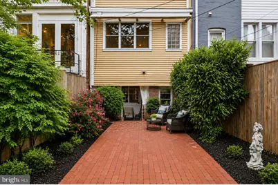 319 C Street SE, Washington, DC 20003 - Photo 43