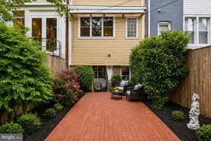 319 C St SE, Washington, DC 20003 - Photo 43