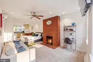 319 C St SE, Washington, DC 20003 - Photo 57