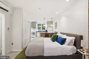 319 C St SE, Washington, DC 20003 - Photo 51