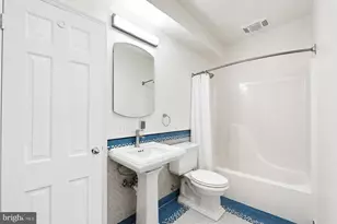 319 C St SE, Washington, DC 20003 - Photo 53