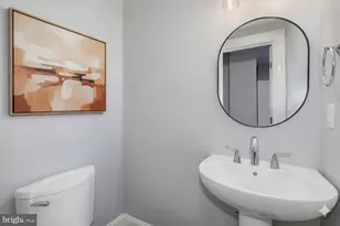 1212 M St NW, Washington, DC 20005 - Photo 9