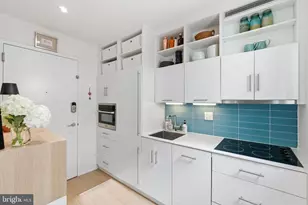 2424 17th St NW, Washington, DC 20009 - Photo 7