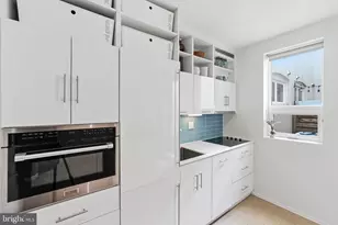 2424 17th St NW, Washington, DC 20009 - Photo 9