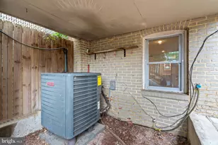1426 Massachusetts Ave SE, Washington, DC 20003 - Photo 45