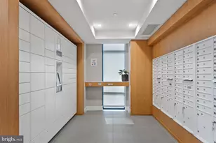 37 L St SE, Washington, DC 20003 - Photo 17