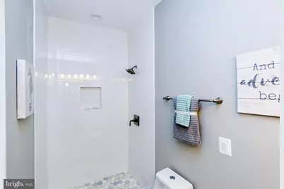 35 T Street NW, Washington, DC 20001 - Photo 9
