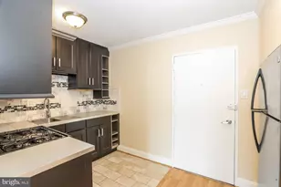 240 M St SW, Washington, DC 20024 - Photo 5