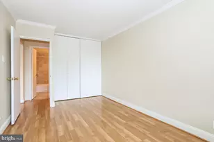 240 M St SW, Washington, DC 20024 - Photo 11
