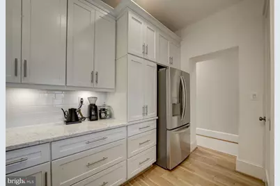 308 East Capitol Street NE #8, Washington, DC 20003 - Photo 3