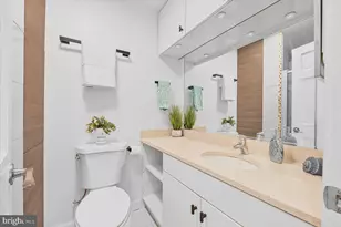 955 26th St NW, Washington, DC 20037 - Photo 13