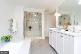 2715 N St NW, Washington, DC 20007 - Photo 25