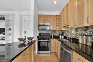 2707 Adams Mill Rd NW, Washington, DC 20009 - Photo 11