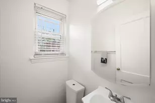604 Galveston Pl SE, Washington, DC 20032 - Photo 17