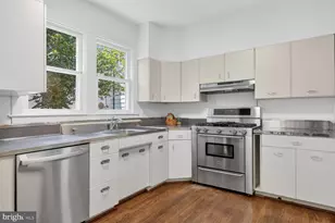 4425 P St NW, Washington, DC 20007 - Photo 9