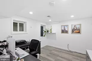 445 Kenyon St NW, Washington, DC 20010 - Photo 31