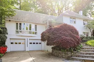 2824 Ellicott St NW, Washington, DC 20008 - Photo 3