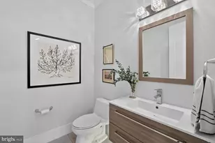 5310 Dorsett Pl NW, Washington, DC 20016 - Photo 23