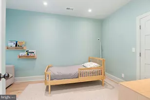 2325 20th St NW, Washington, DC 20009 - Photo 17