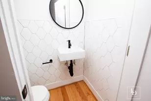 631 Constitution Ave NE, Washington, DC 20002 - Photo 29