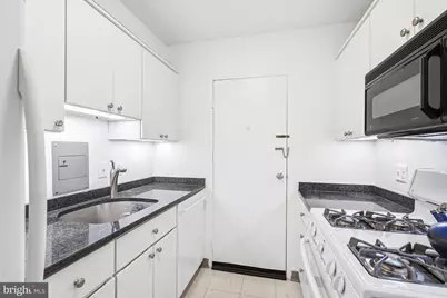 5406 Connecticut Avenue NW #401, Washington, DC 20015 - Photo 7