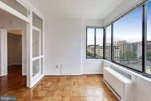 1 Scott Cir NW, Washington, DC 20036 - Photo 7