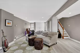 1233 E St SE, Washington, DC 20003 - Photo 13